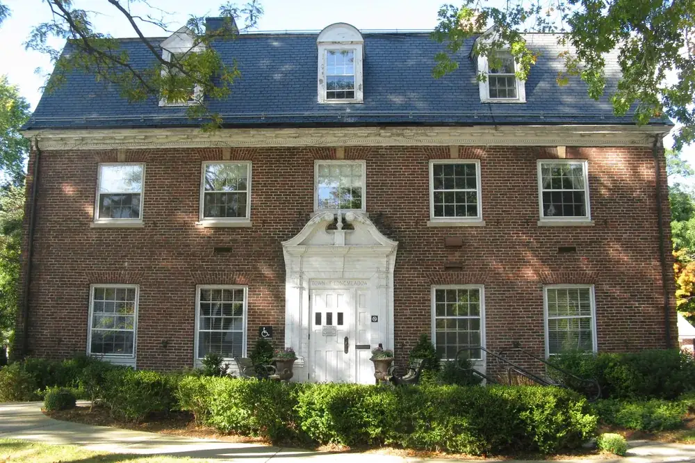 Longmeadow, MA