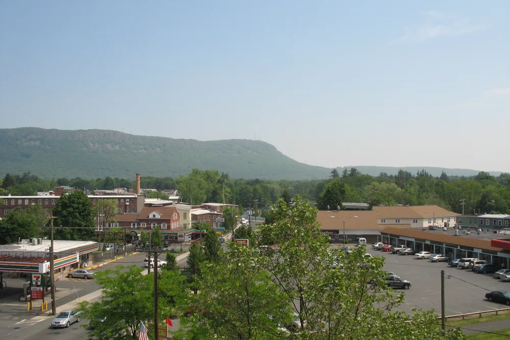Easthampton, MA